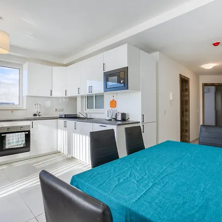 公寓 Sunny 2br Penthouse With Spacious Rooftop Terrace By 360 Estates