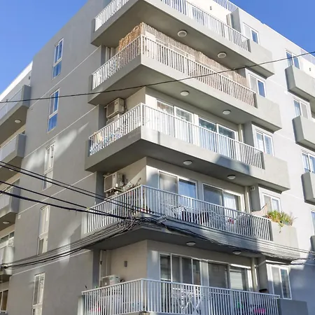 Lejlighed Sunny 2br Penthouse With Spacious Rooftop Terrace By 360 Estates