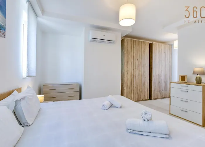 Apartament Sunny 2br Penthouse With Spacious Rooftop Terrace By 360 Estates *